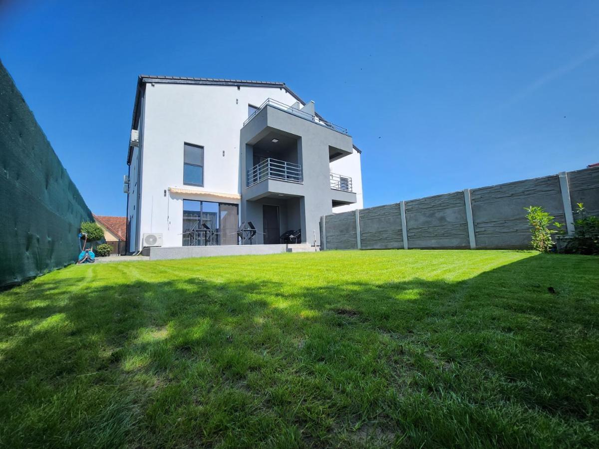 Armina'S Residence Dumbravita  Экстерьер фото