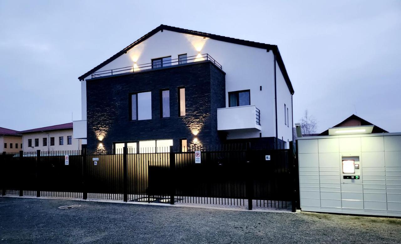 Armina'S Residence Dumbravita  Экстерьер фото