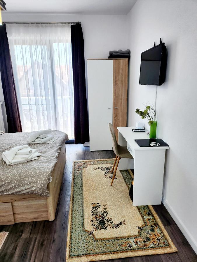 Armina'S Residence Dumbravita  Экстерьер фото