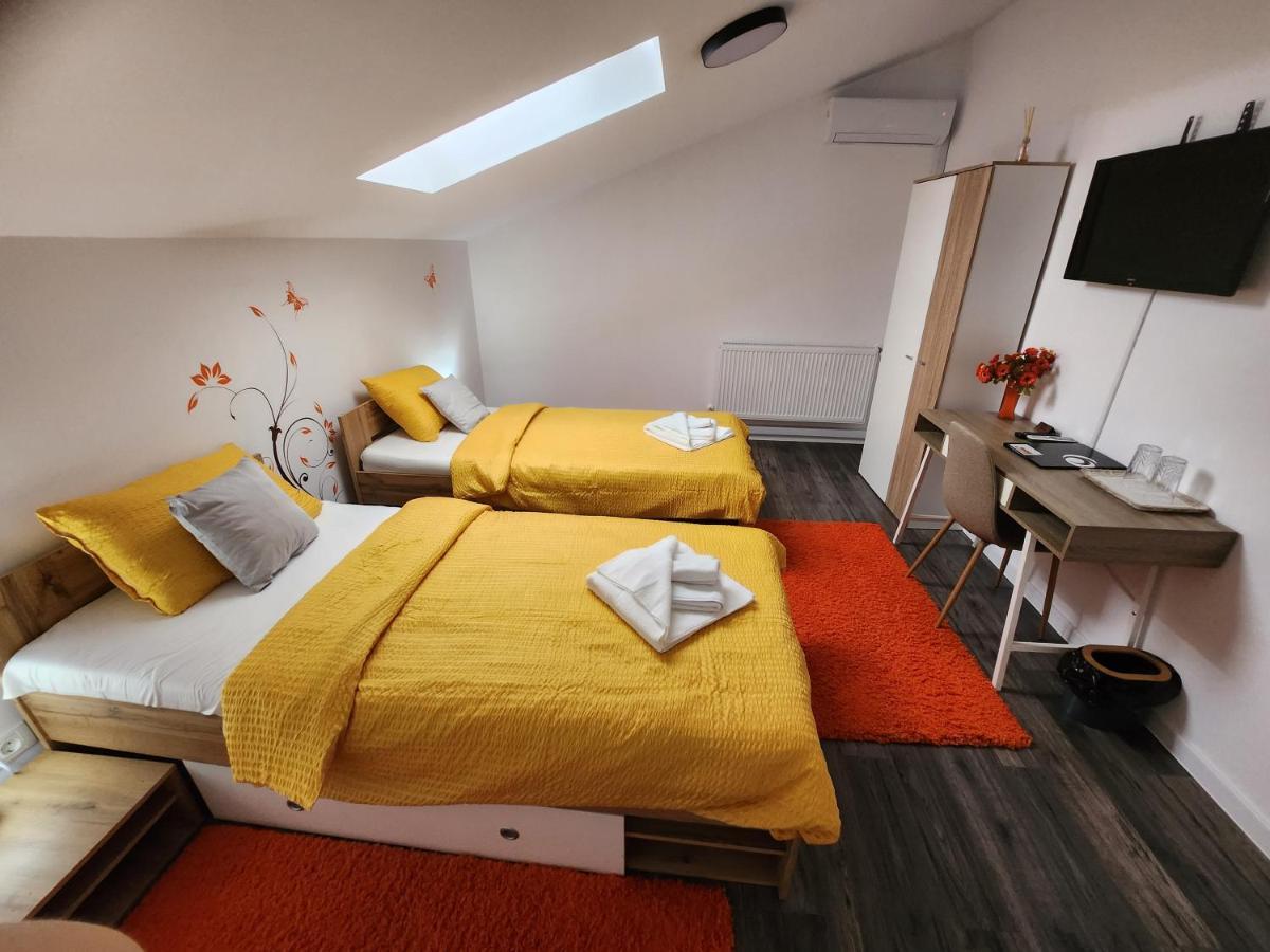Armina'S Residence Dumbravita  Экстерьер фото